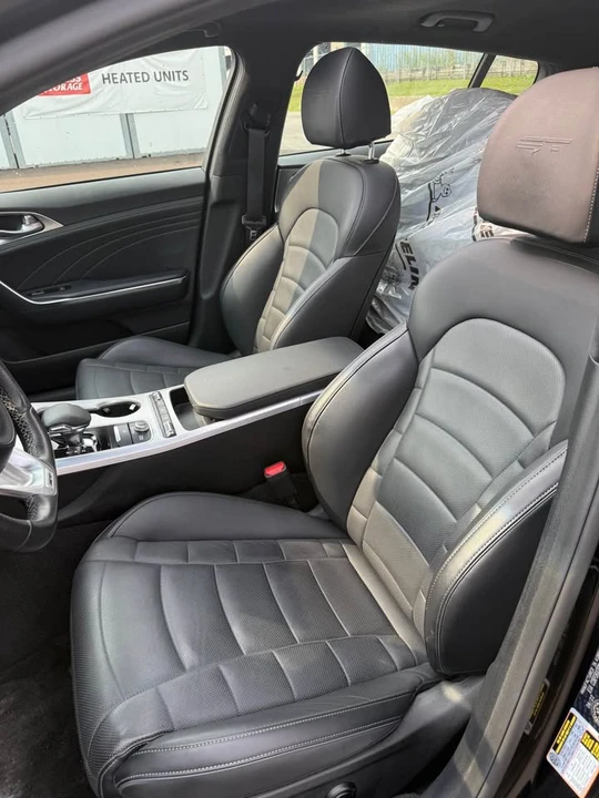 2023 Kia Stinger - Image 12 of 20