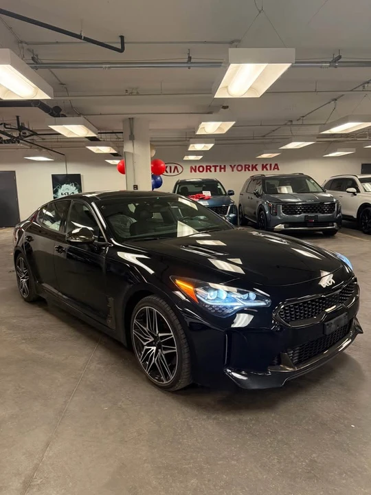 2023 Kia Stinger - Image 2 of 16
