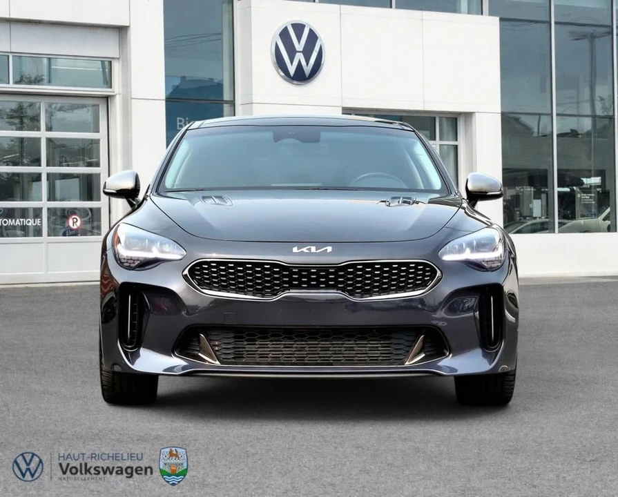 2023 Kia Stinger - Image 2 of 4