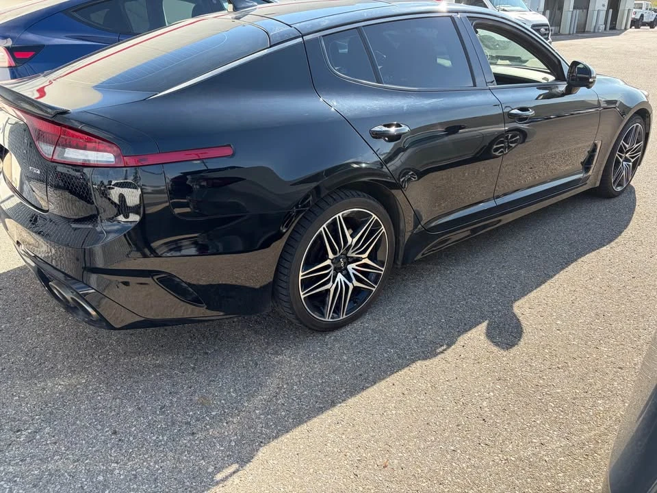 2023 Kia Stinger - Image 6 of 11