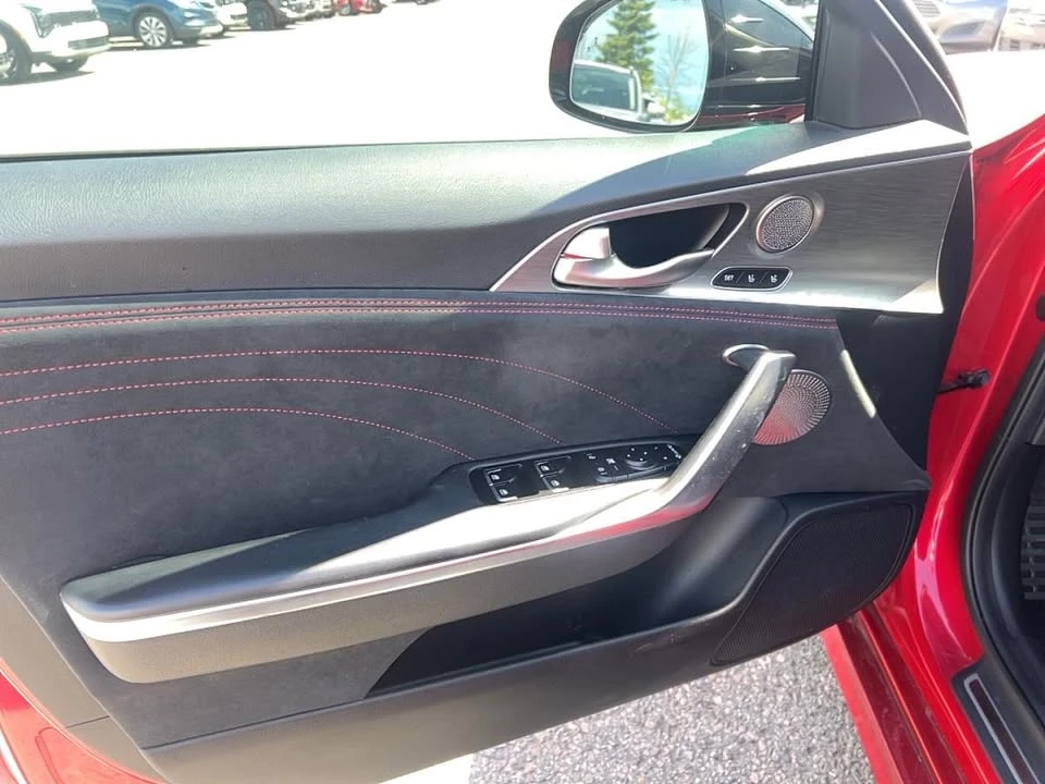 2023 Kia Stinger - Image 13 of 20