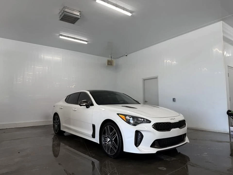 2023 Kia Stinger - Image 10 of 10