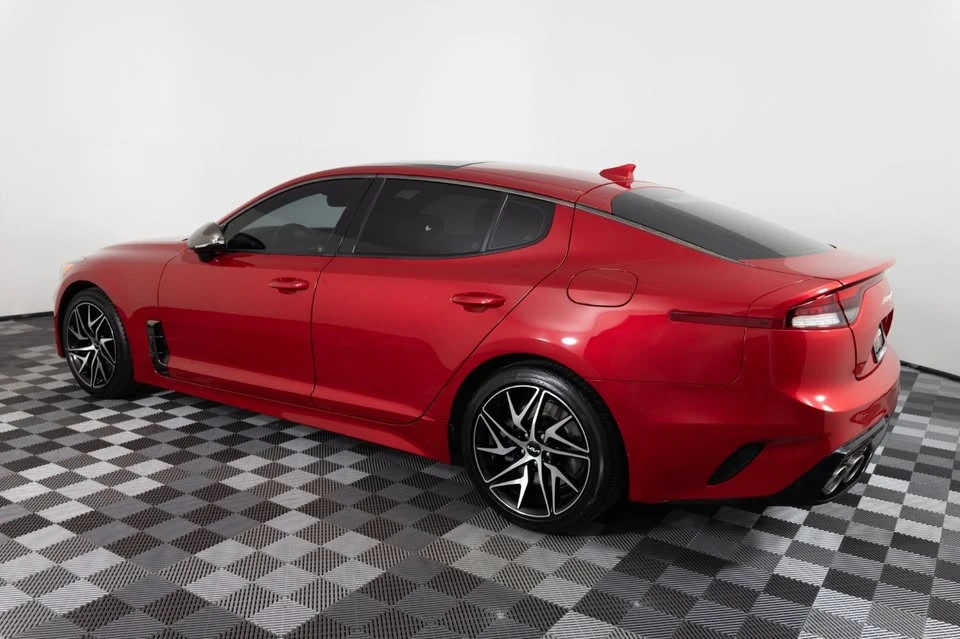 2023 Kia Stinger - Image 4 of 20