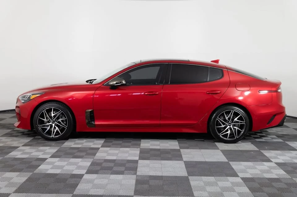 2023 Kia Stinger - Image 3 of 20