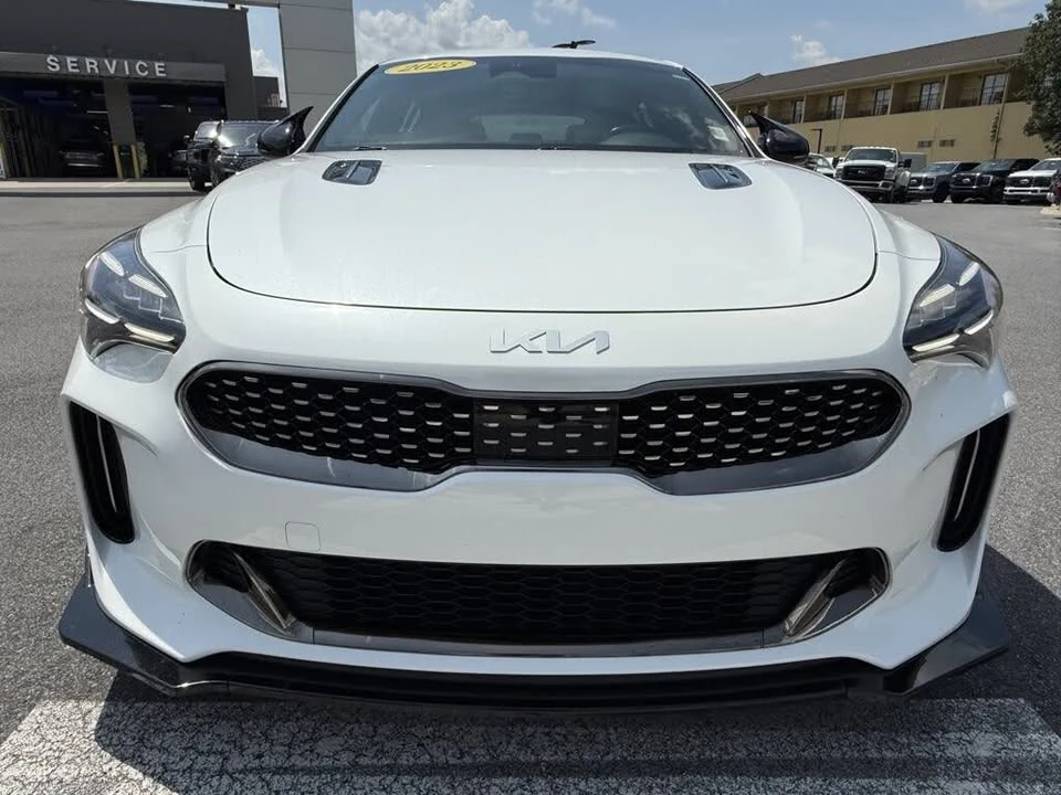 2023 Kia Stinger - Image 2 of 6