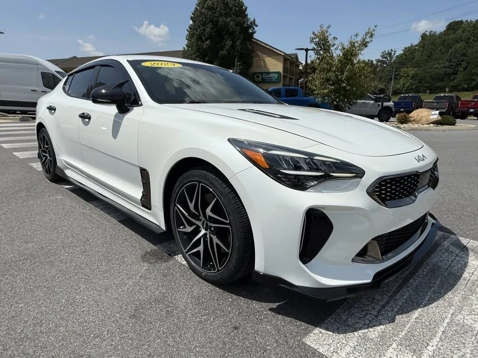 2023 Kia Stinger - Image 3 of 6
