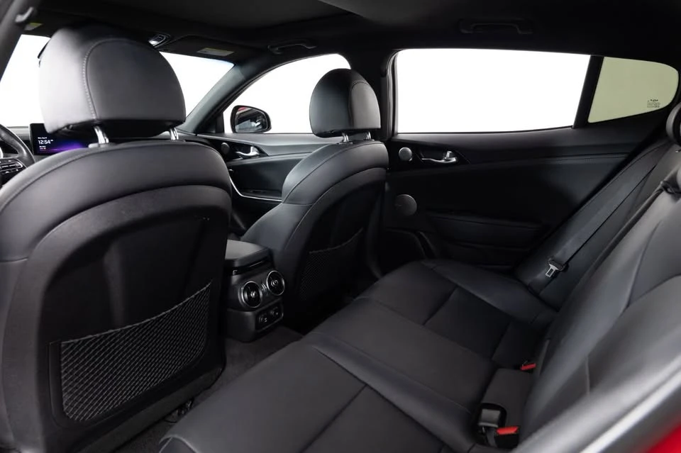 2023 Kia Stinger - Image 19 of 20