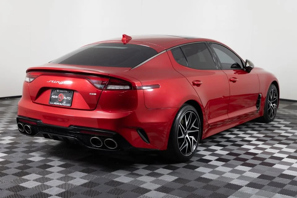 2023 Kia Stinger - Image 7 of 20