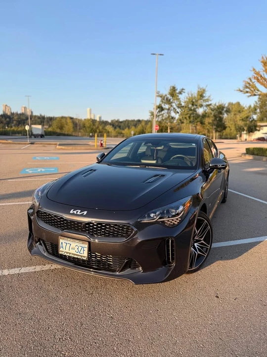 2023 Kia Stinger - Image 3 of 7