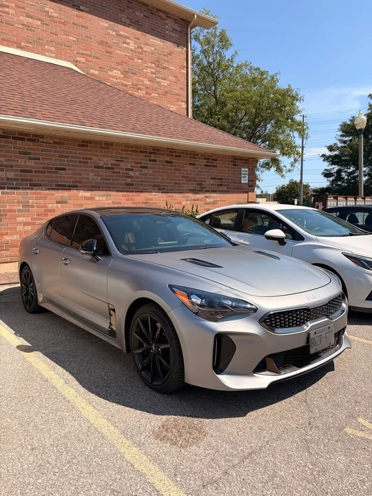 2023 Kia Stinger - Image 9 of 18