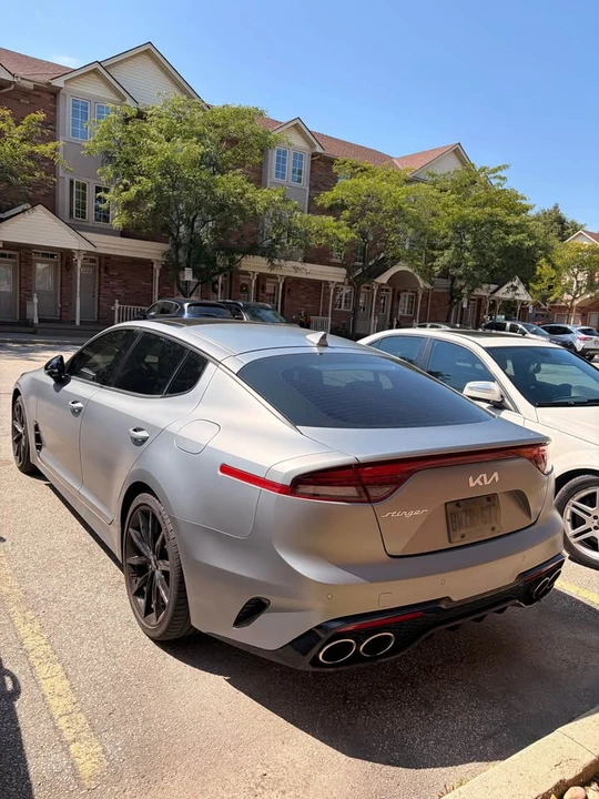 2023 Kia Stinger - Image 10 of 18