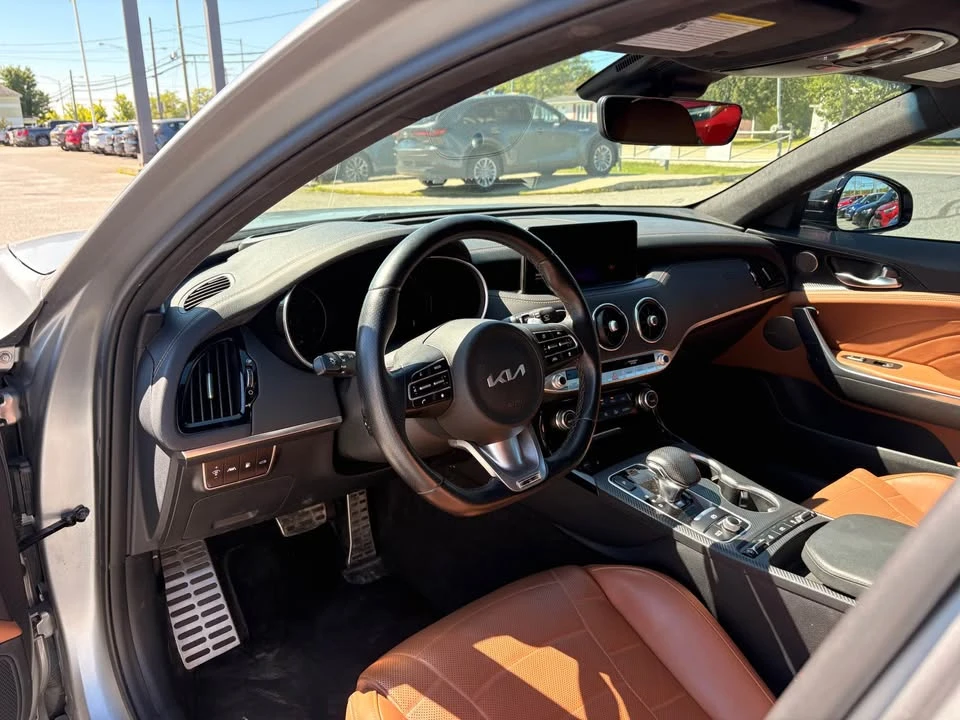2023 Kia Stinger - Image 6 of 15