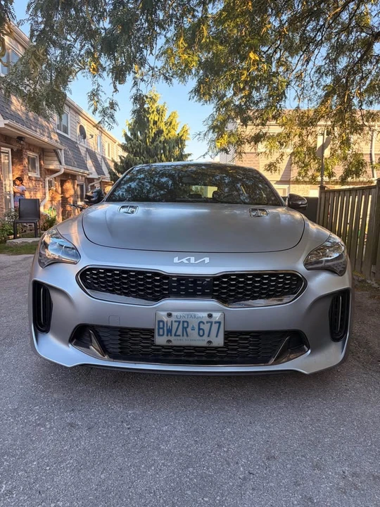 2023 Kia Stinger - Image 2 of 18