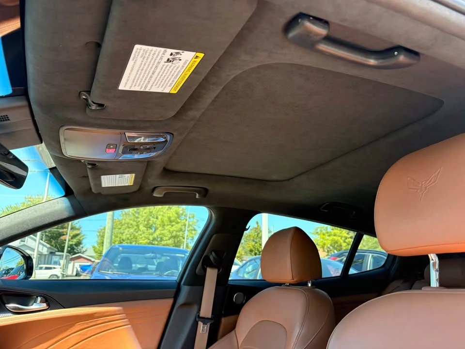 2023 Kia Stinger - Image 8 of 15