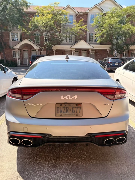 2023 Kia Stinger - Image 11 of 18