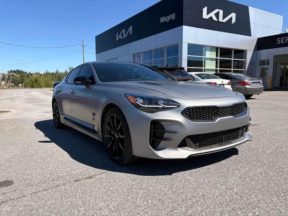 2023 Kia Stinger - Image 2 of 15