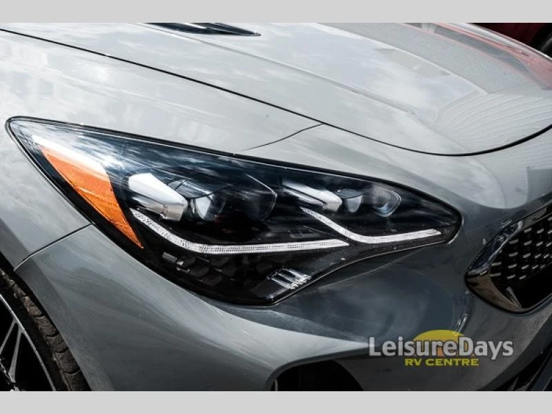 2023 Kia Stinger - Image 7 of 14