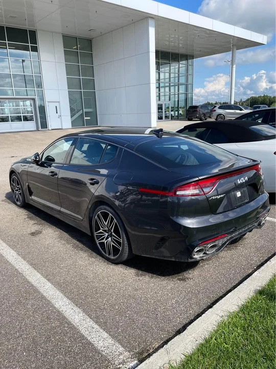 2023 Kia Stinger - Image 4 of 5