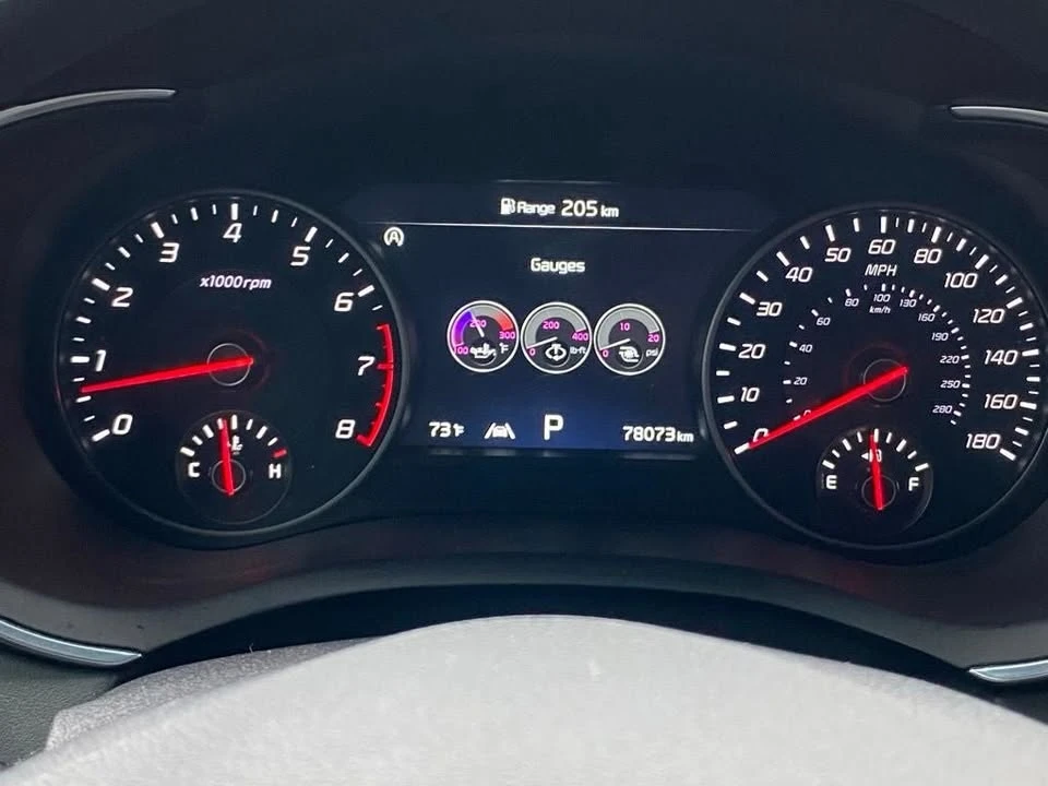 2023 Kia Stinger - Image 11 of 19