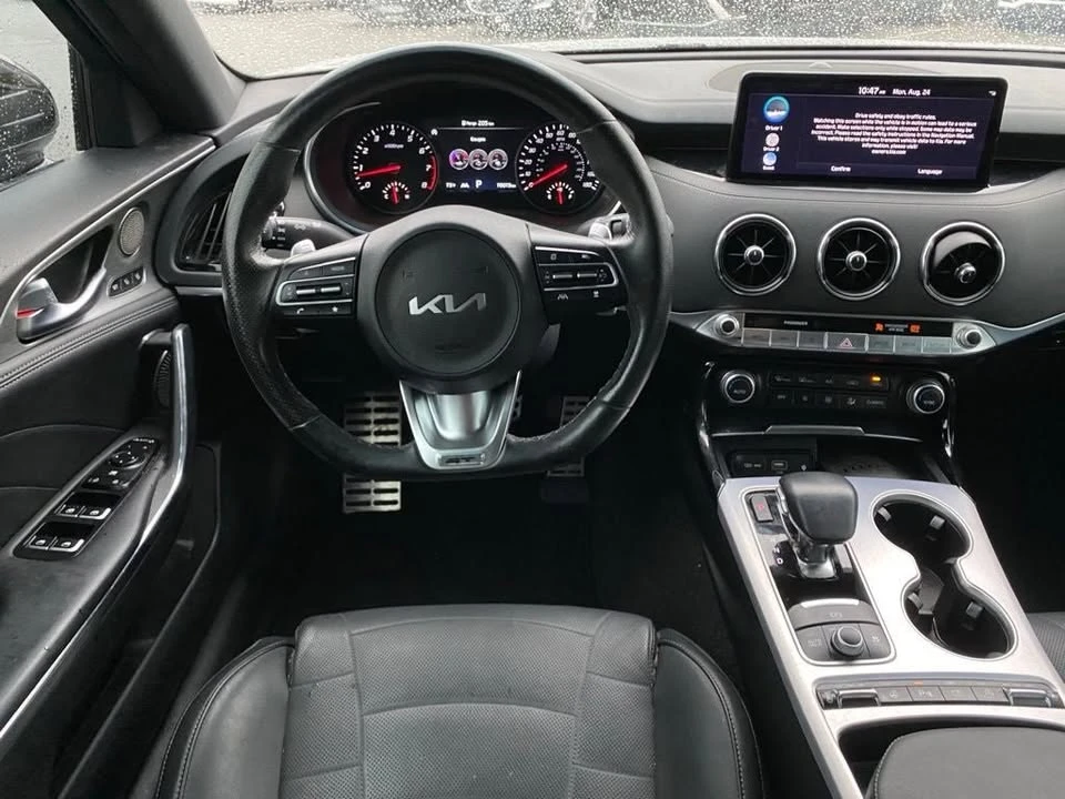 2023 Kia Stinger - Image 9 of 19