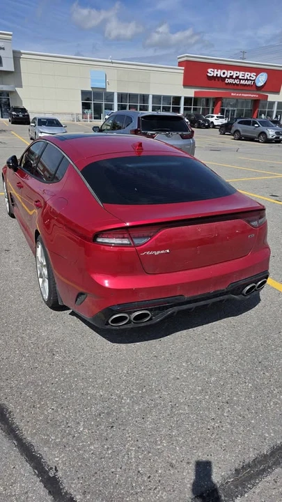 2023 Kia Stinger - Image 4 of 5