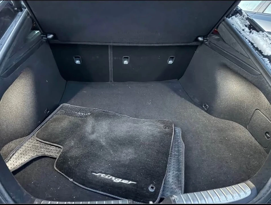 2023 Kia Stinger - Image 8 of 8