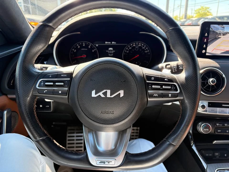 2023 Kia Stinger - Image 15 of 15