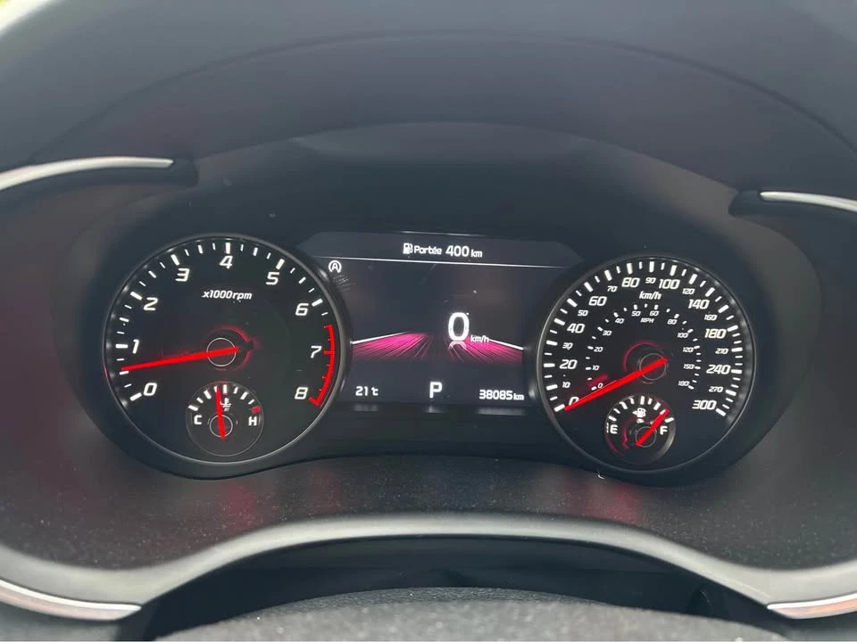 2023 Kia Stinger - Image 6 of 8