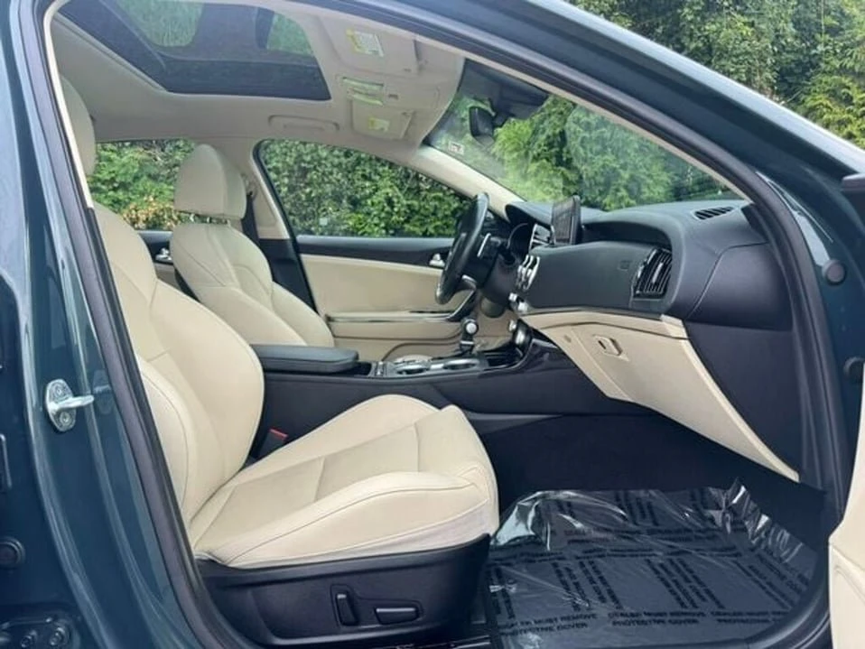 2023 Kia Stinger - Image 19 of 20