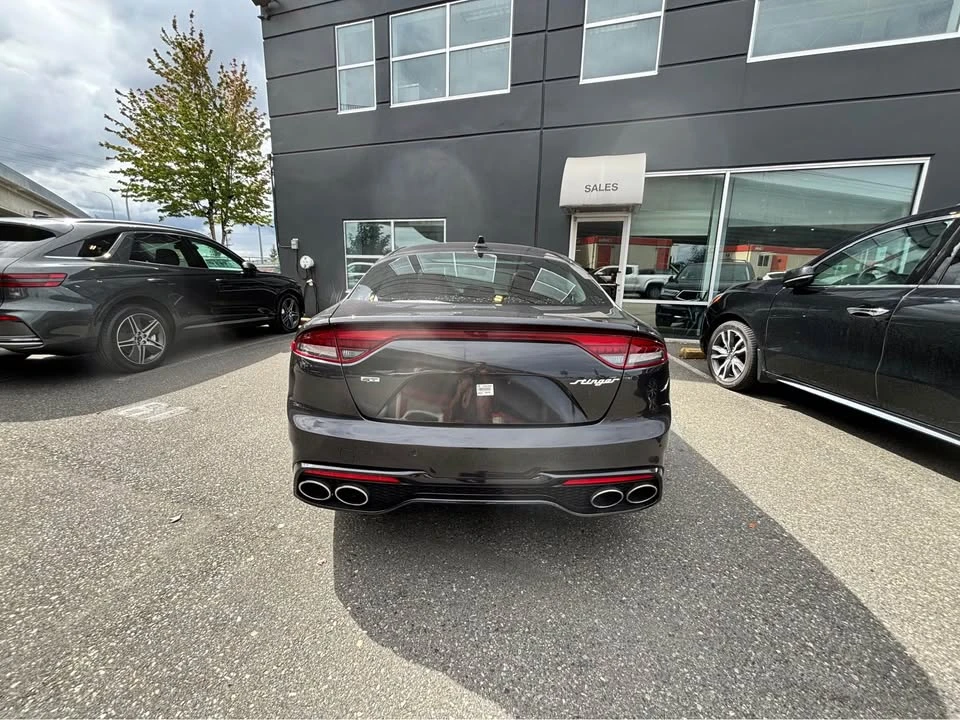 2023 Kia Stinger - Image 4 of 9