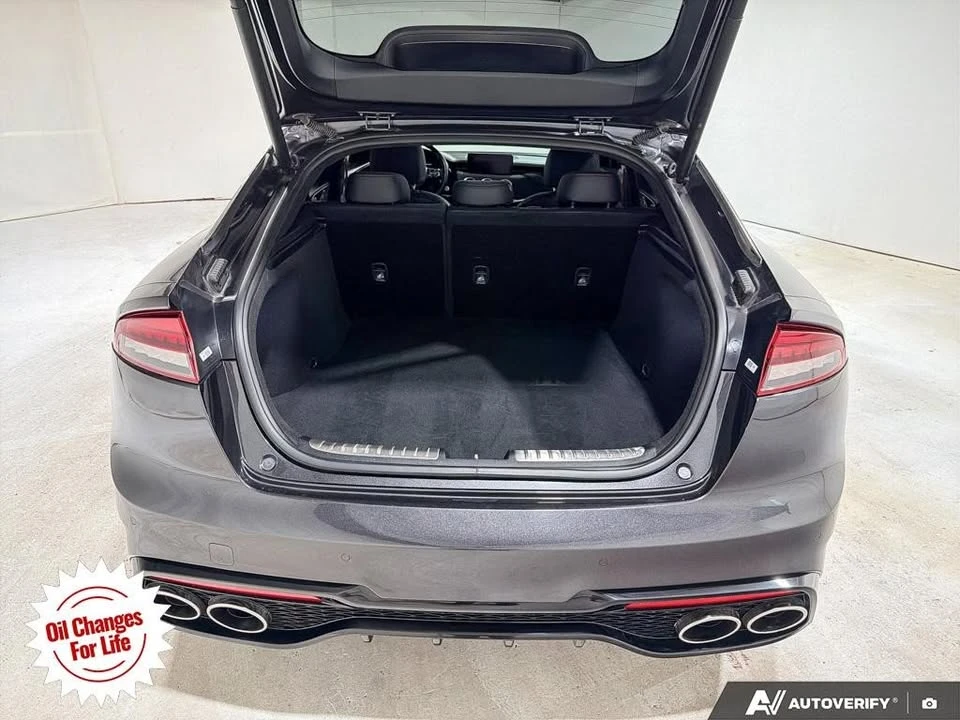 2023 Kia Stinger - Image 10 of 20