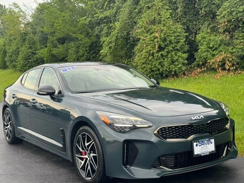2023 Kia Stinger - Image 12 of 20