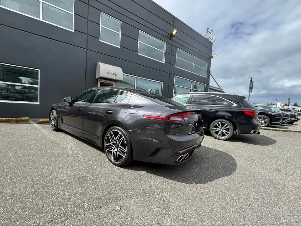 2023 Kia Stinger - Image 5 of 9
