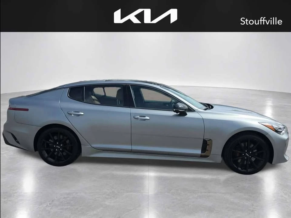 2023 Kia Stinger - Image 5 of 20