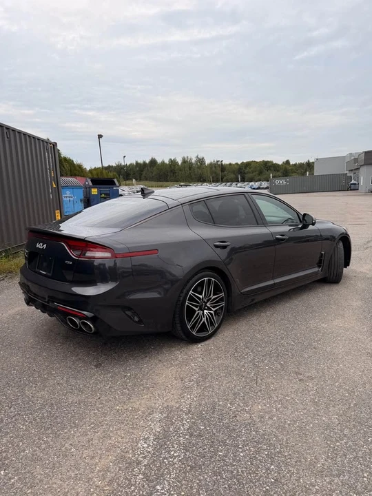 2023 Kia Stinger - Image 7 of 20