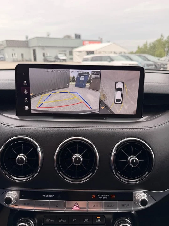 2023 Kia Stinger - Image 18 of 20