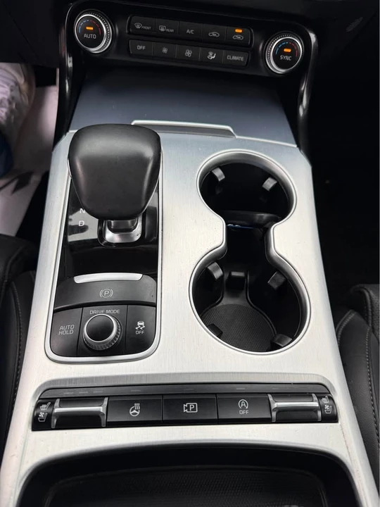 2023 Kia Stinger - Image 10 of 10
