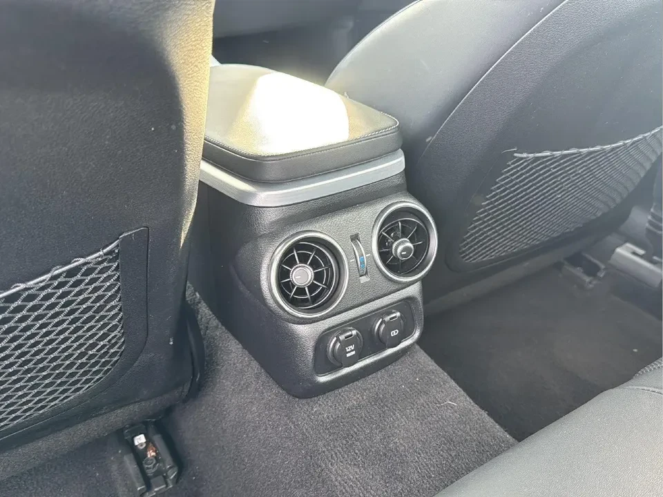 2023 Kia Stinger - Image 20 of 20