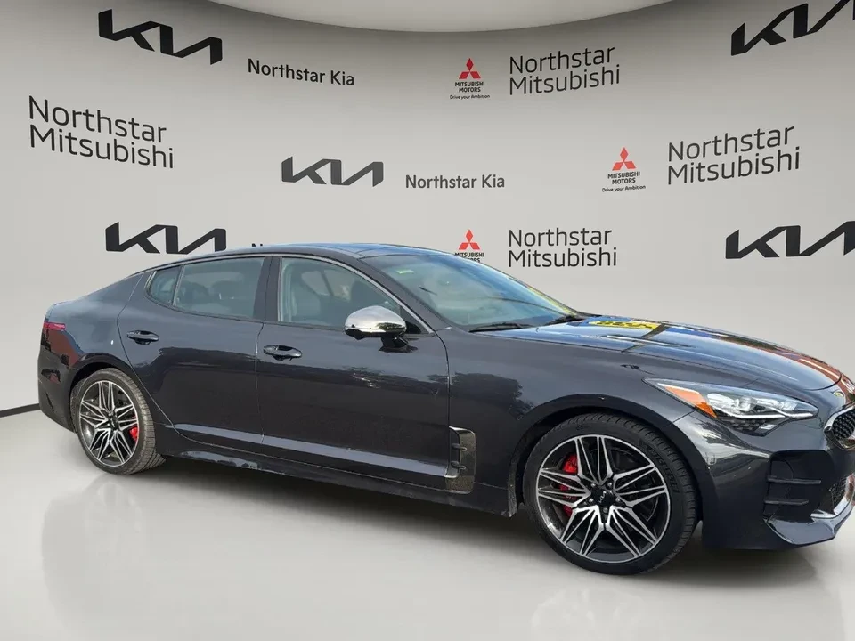 2023 Kia Stinger - Image 10 of 20
