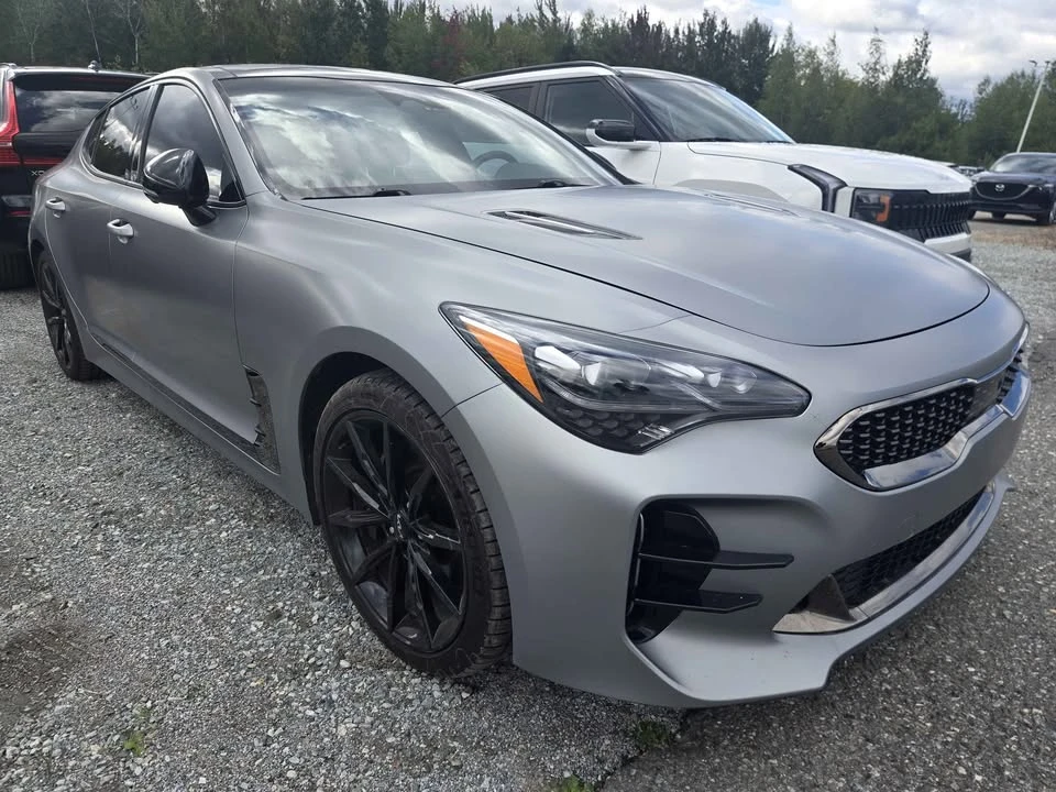 2023 Kia Stinger - Image 2 of 4