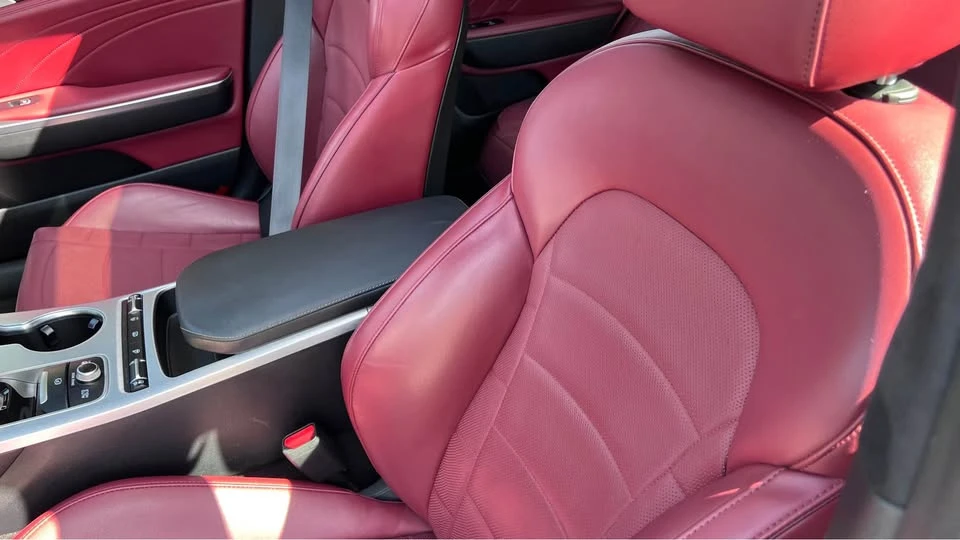 2023 Kia Stinger - Image 13 of 15