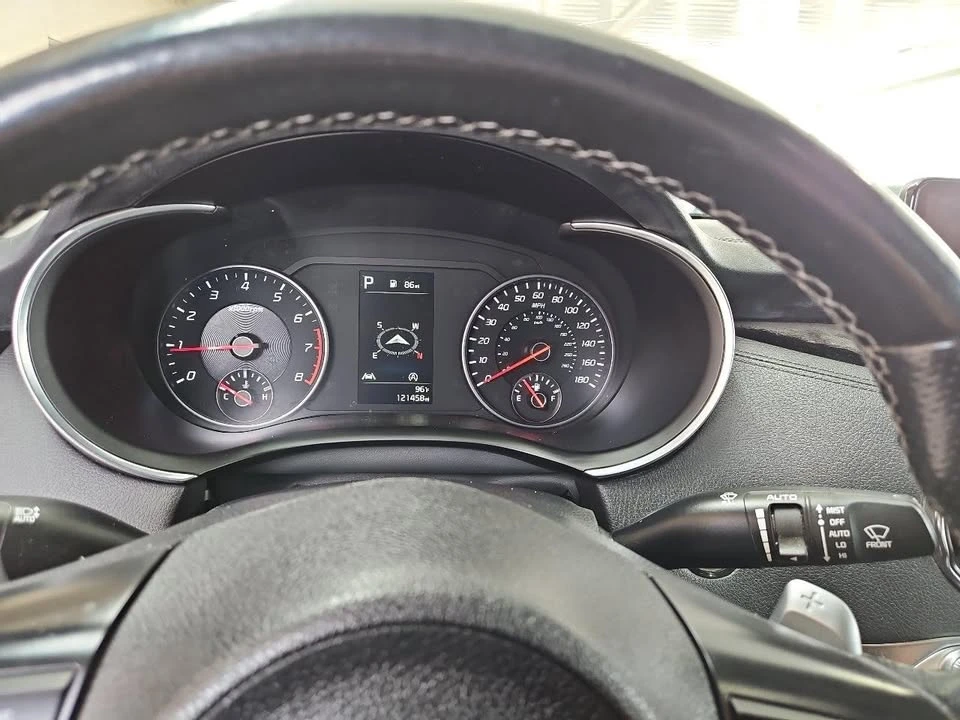 2023 Kia Stinger - Image 3 of 3
