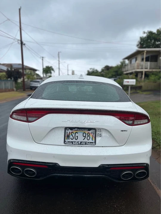 2023 Kia Stinger - Image 2 of 6