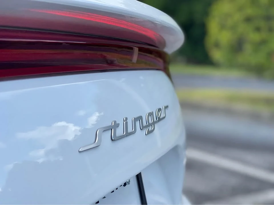 2023 Kia Stinger - Image 2 of 5