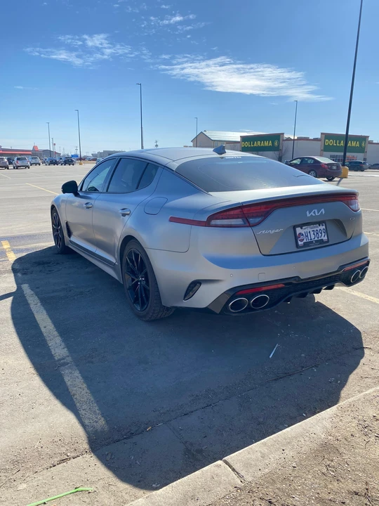 2023 Kia Stinger GT - Image 9 of 31