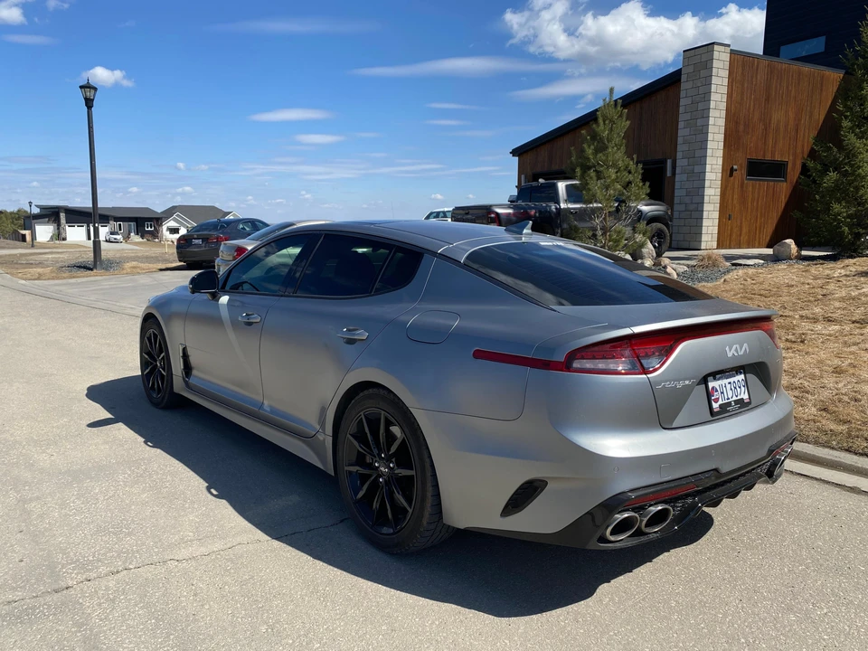 2023 Kia Stinger GT - Image 10 of 31