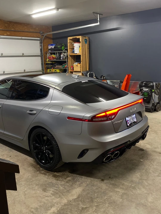 2023 Kia Stinger GT - Image 29 of 31