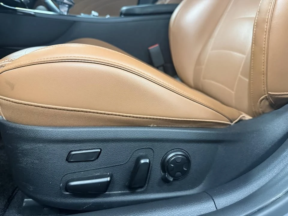 2023 Kia Stinger - Image 12 of 19
