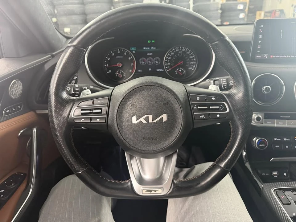 2023 Kia Stinger - Image 18 of 19