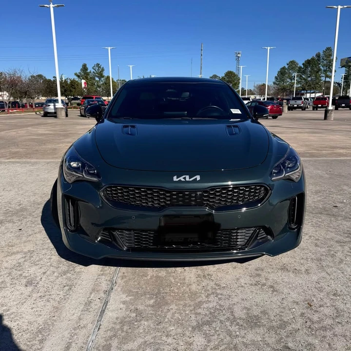 2023 Kia Stinger GT - Image 2 of 9